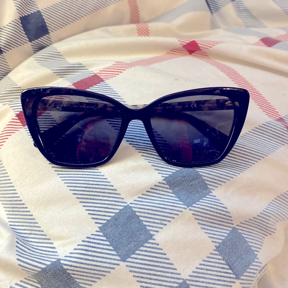 Polarized brand new classy Black KateSpade NY sunglasses !